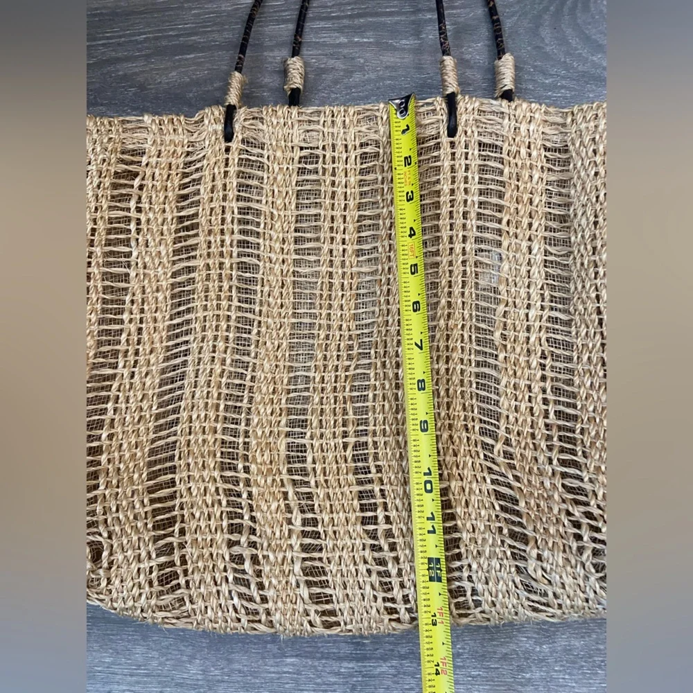 Summer Abaca Straw Medium Tote Bag Leather  Handles Made in Philippines - Picture 3 of 10